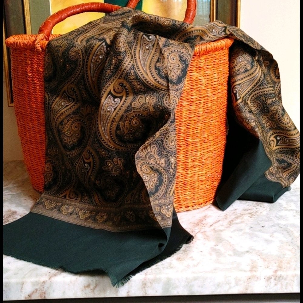 Wool & Silk Paisley Forest Green Gold